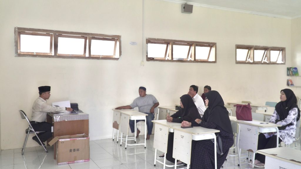 pembagian rapor